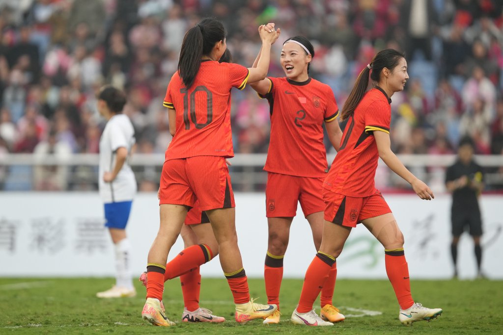 爱游戏官方入口-足球盛事：中国女足队再次夺冠成功的简单介绍