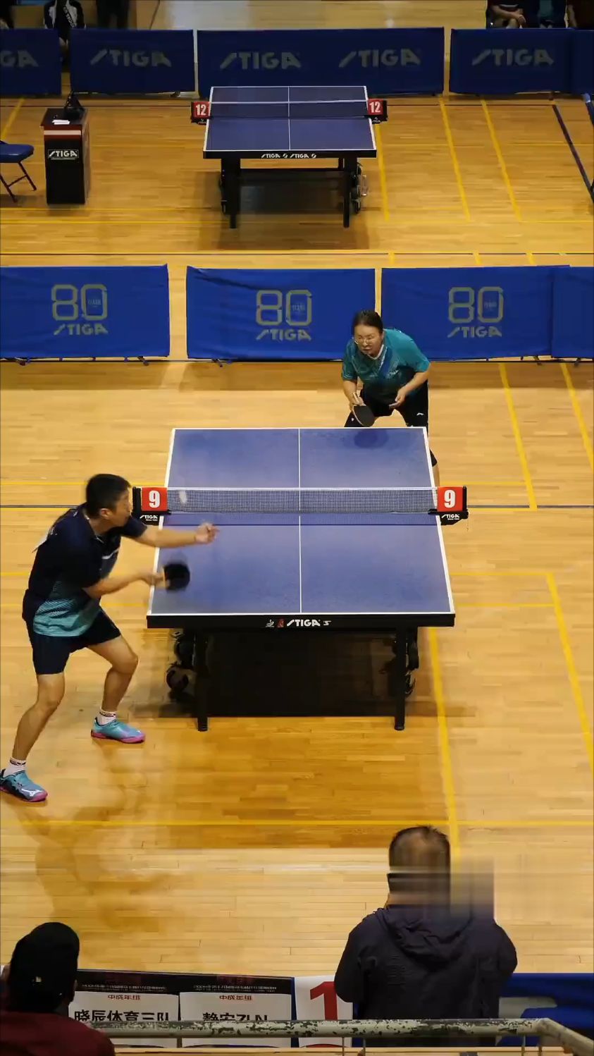 爱游戏官网登录网址-包含热血激情！两队拼搏展现出色技艺的词条