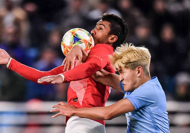 关于在深圳队赛场上演亚冠，碾压，引发教练席炸锅的信息