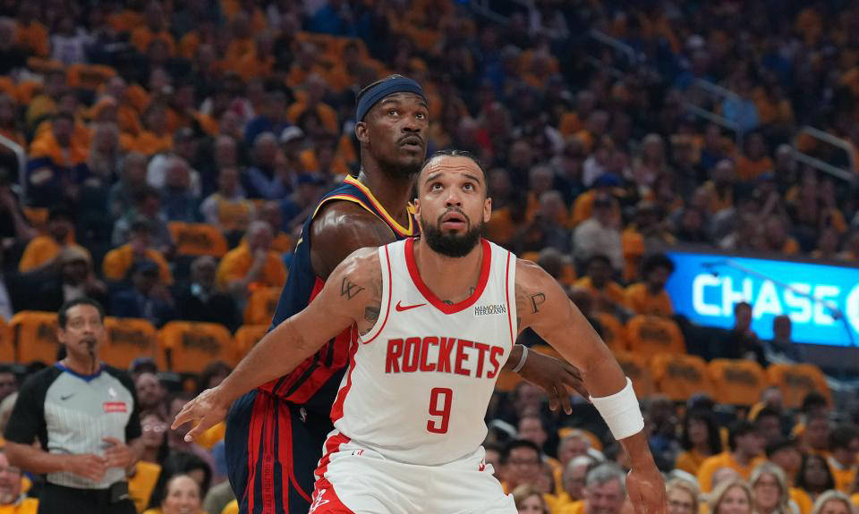 关于斯洛伐克主场击败俄罗斯，取得关键胜利的信息