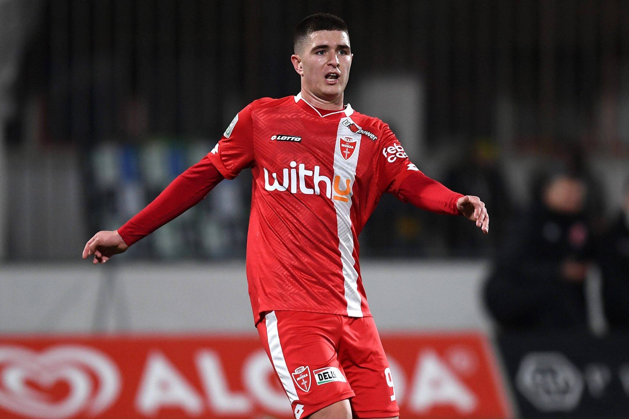 尤文图斯后场稳固不漏，拼搏迎击困难的简单介绍