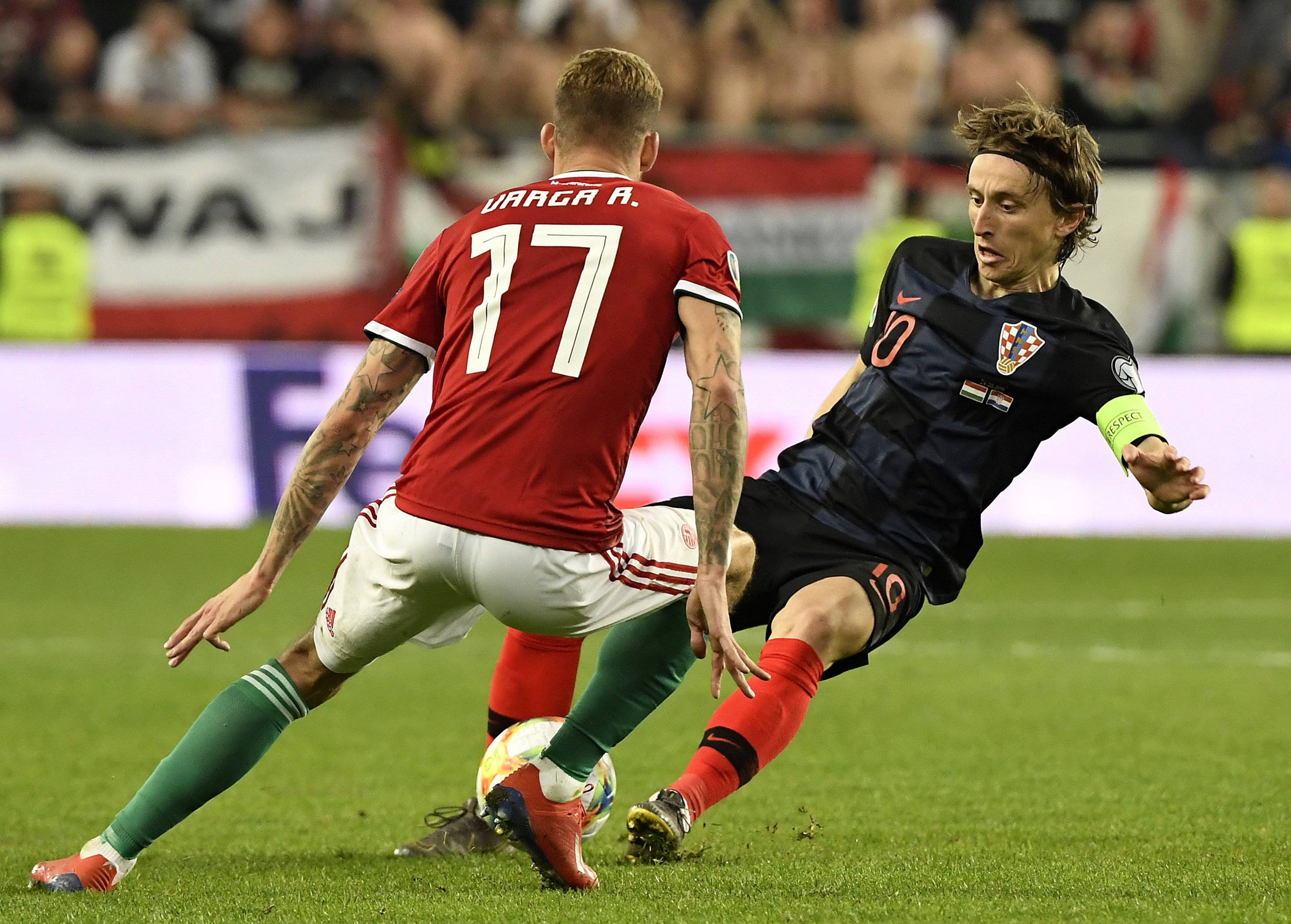 哥伦比亚憾负智利，遭遇欧洲杯资格危机的简单介绍