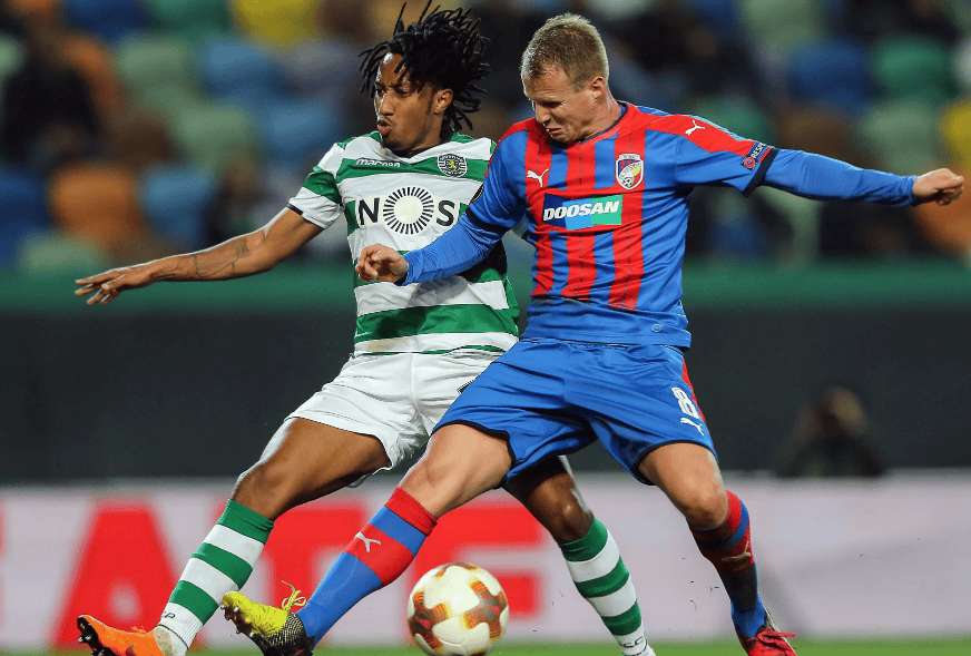 包含里尔队士气高涨备战强劲对手的词条