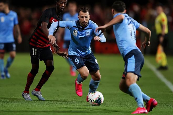 爱游戏网址-悉尼主场大胜东京，晋级希望重燃的简单介绍