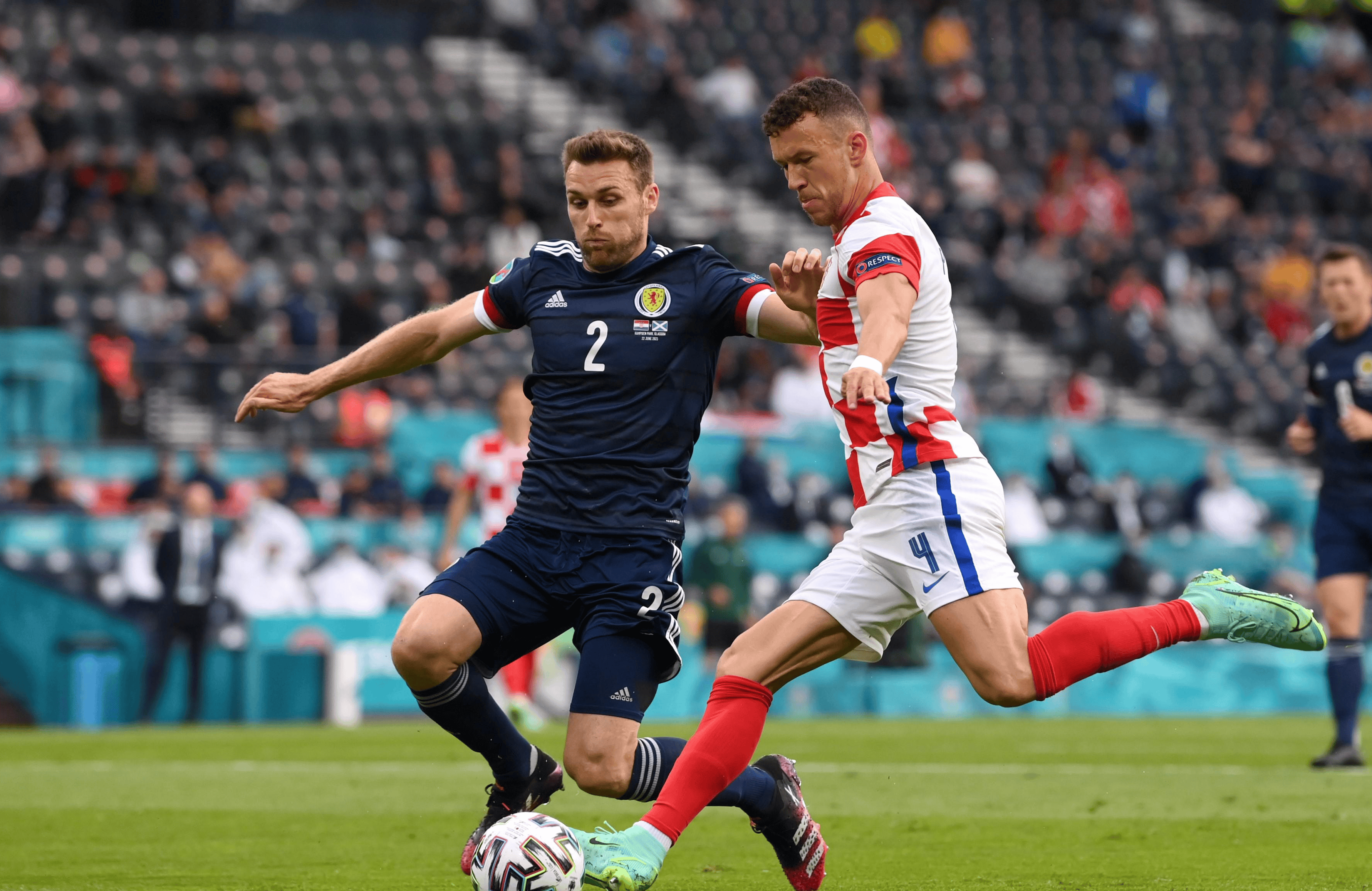 爱游戏官方-阿尔巴尼亚-不敌波兰，遭遇负战的简单介绍