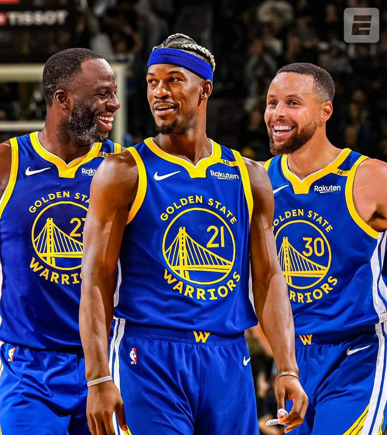 活塞队球员间互动频繁球队团结力量增强的简单介绍 活塞队球员间互动频繁球队团结力量增强的简单介绍