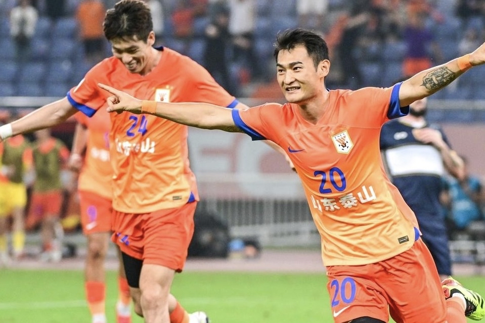 包含比赛中场面激动人心,各方球队尽展拼搏精神的词条 包含比赛中场面激动人心,各方球队尽展拼搏精神的词条