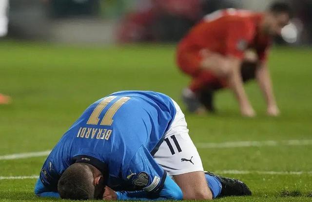 意大利锋线强队爆冷输球,赛季目标受挑战 意大利锋线强队爆冷输球,赛季目标受挑战