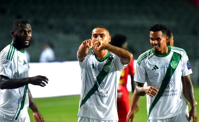 球队在国际赛事中脱颖而出，获得胜利