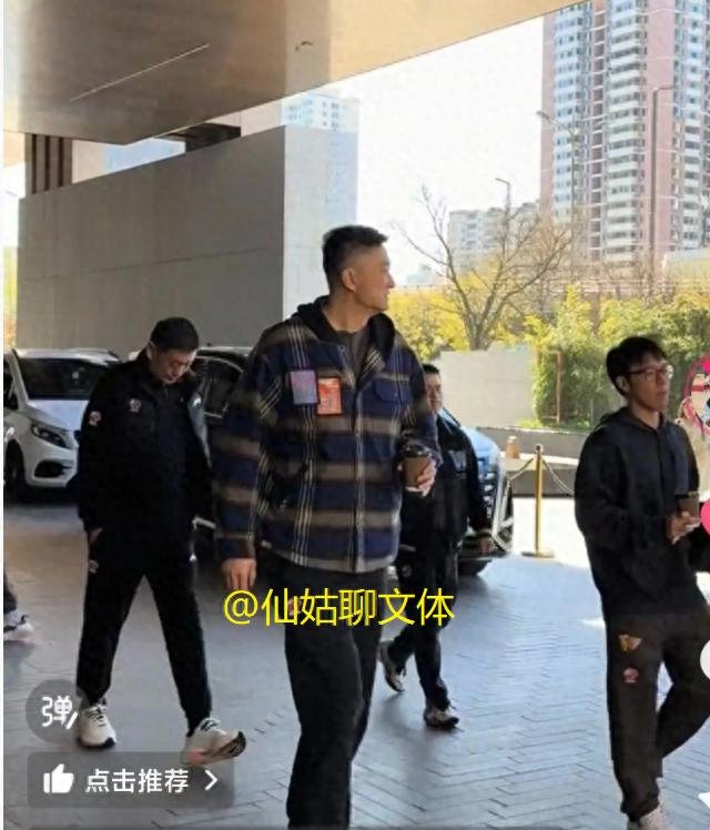 山西队主教练带领球员备战备战