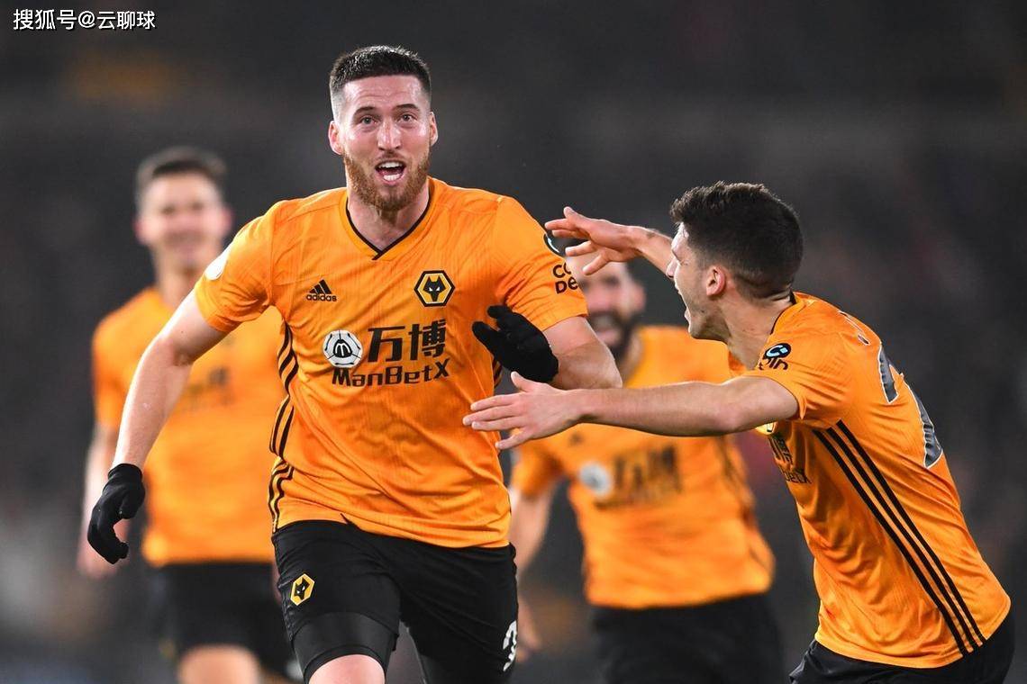 狼队在比赛中击败对手，迎来胜利