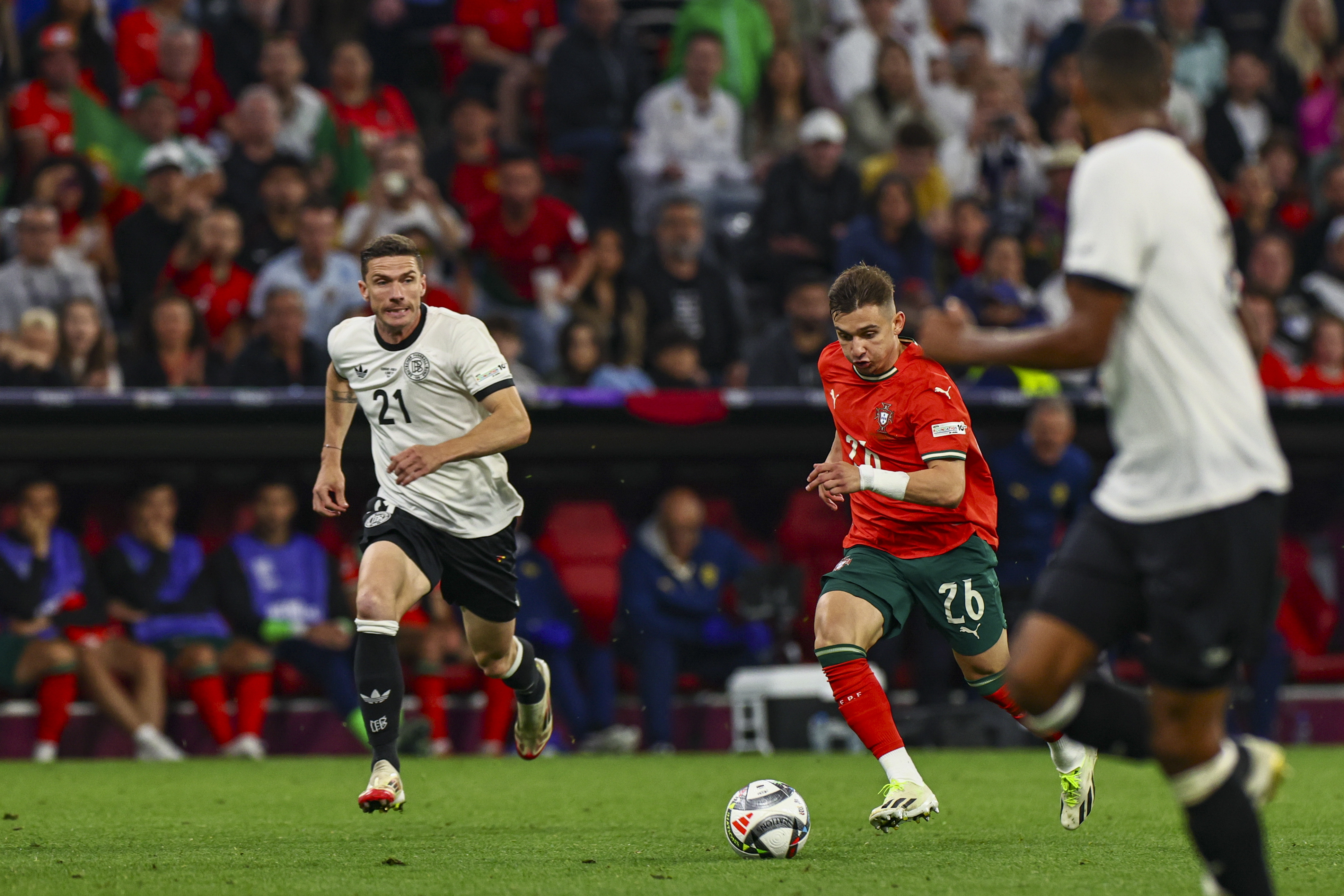 爱游戏中国官网-包含瑞典队在欧国联比赛中势不可挡的词条