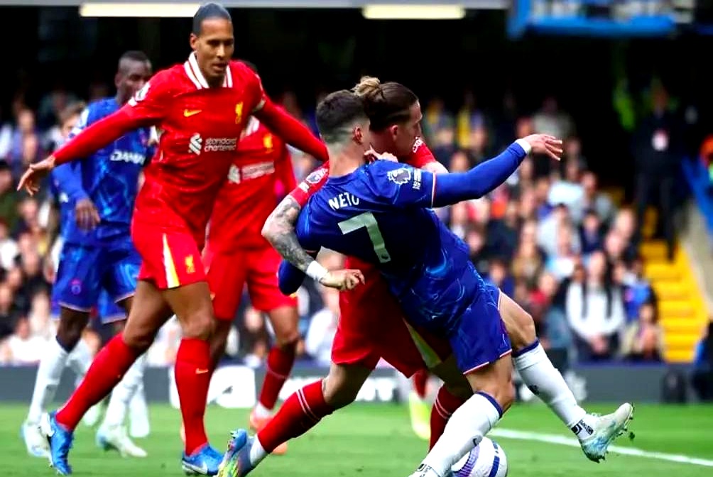 关于英格兰联队追平比分，与对手握手言和的信息