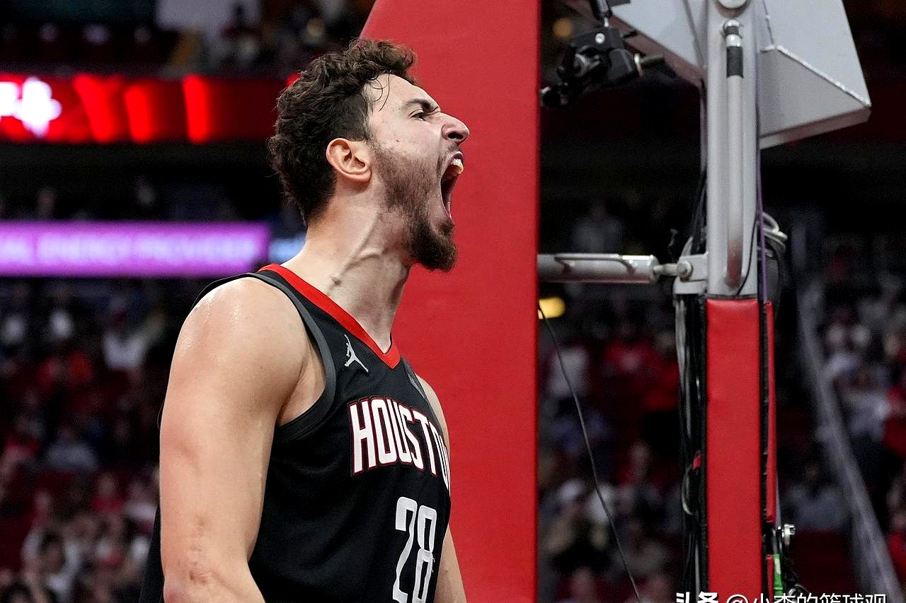 关于火箭遭遇惊险逆转，安东尼表现低迷的信息