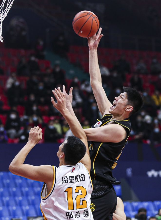 爱游戏中国官网-超级篮球联赛新规出台，影响成绩和战术的简单介绍