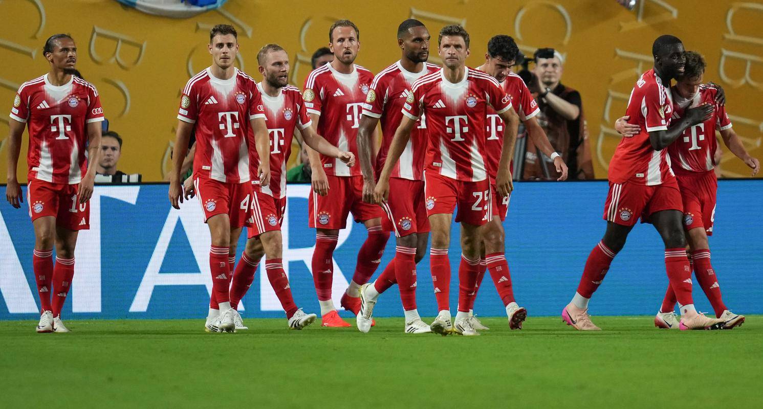 包含拜仁慕尼黑遭遇意外，德国足球豪门欧洲赛阻击战胜利受阻的词条