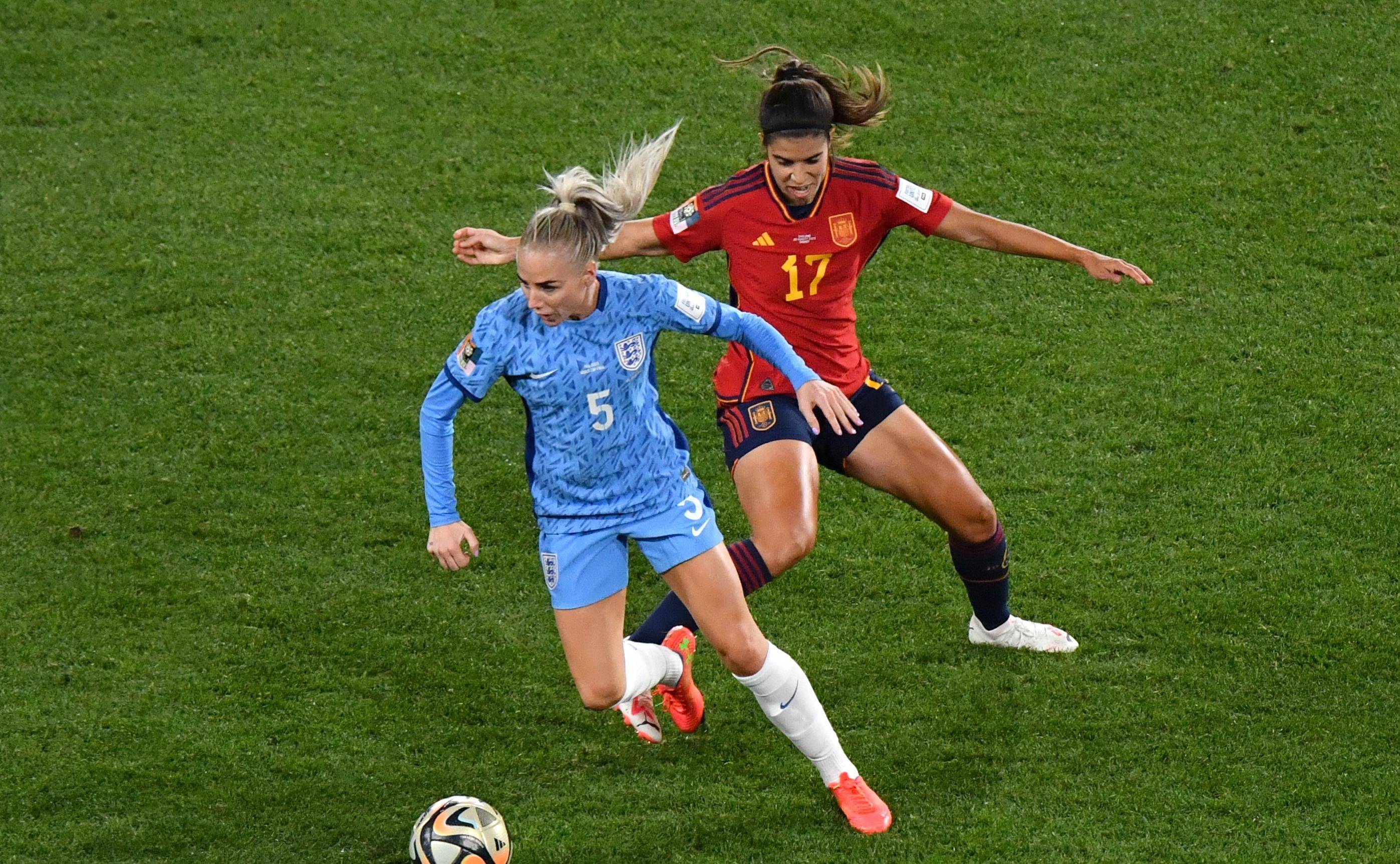 爱游戏活动-法国女足球员在墨西哥赛场上大放异彩的简单介绍